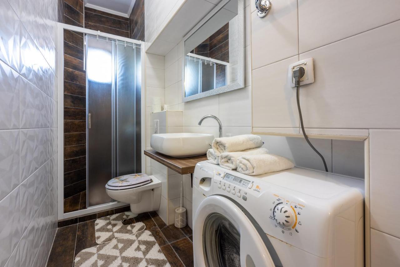 Apartman Lucia *