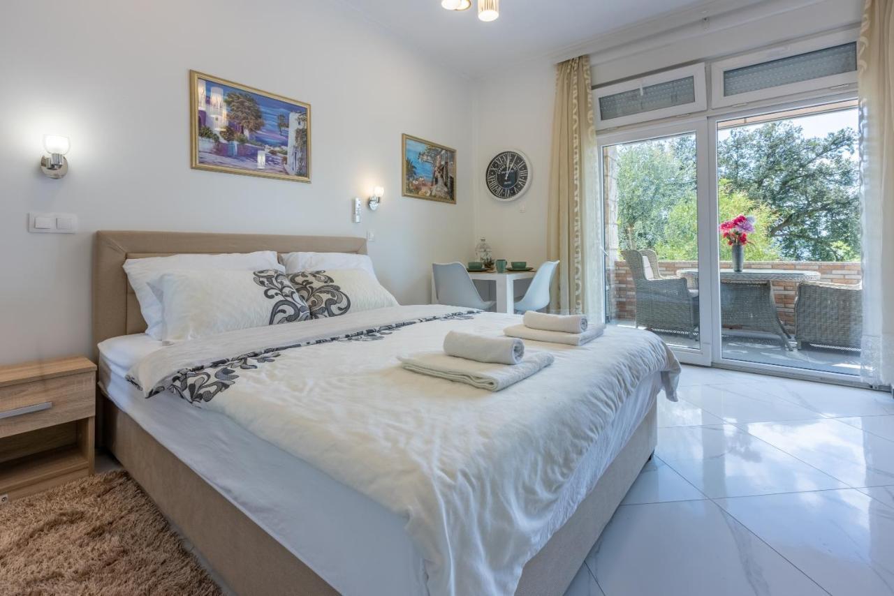 Apartman Lucia *